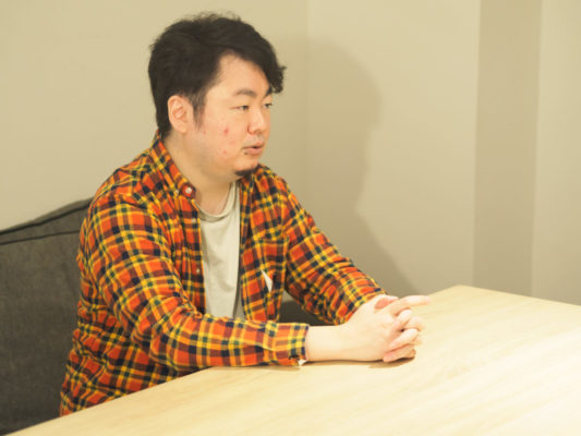 接受采访的 Yamajet